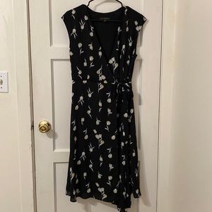 Banana Republic size 4 wrap dress